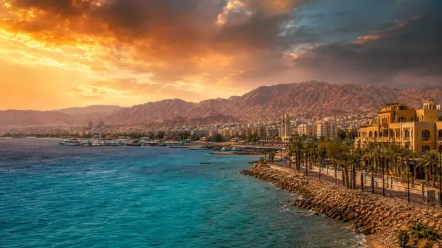 العقبة